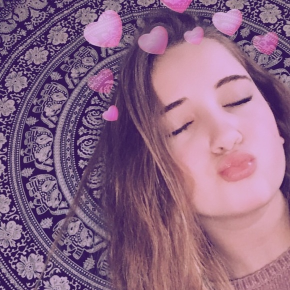 Meet your Posher, Abbie - Picture 1 of 1